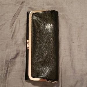 Vegan wallet